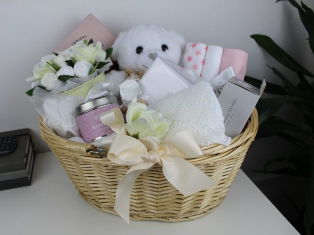 Luxury vs. Budget: Finding the Best Value in Valentine’s Day Hampers